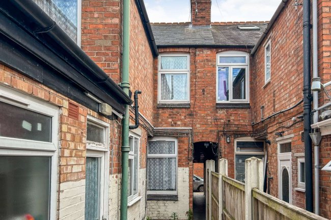 74 Hartington Road, Leicester, LE2 0GN 6