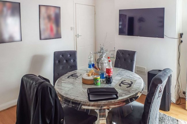 99 Fairfax Road, Leicester, LE4 9EL 5