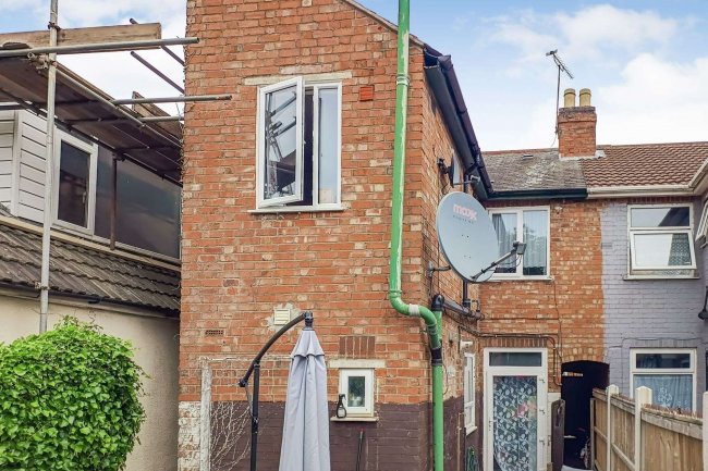 99 Fairfax Road, Leicester, LE4 9EL 5