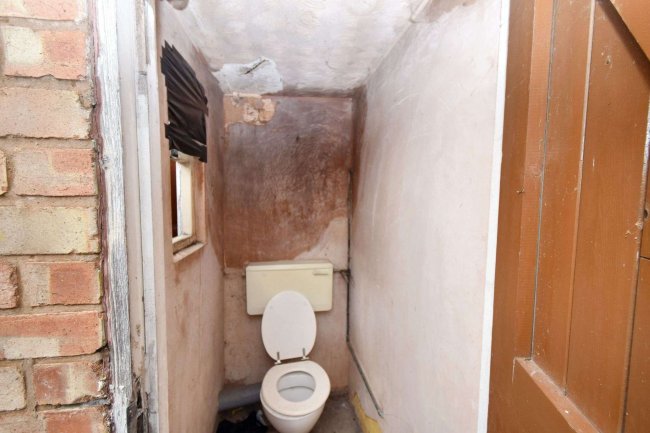 28 Olphin Street, Leicester, LE4 5HE 6