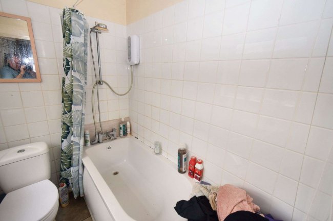 28 Olphin Street, Leicester, LE4 5HE 6