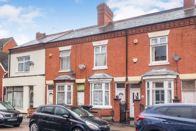 8 Gipsy Road, Leicester, LE4 6QH 1