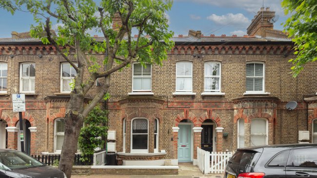 Ground Floor Flat 103 Grayshott Road, Battersea, London, SW11 5UD 4