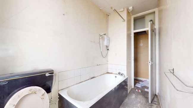 Flat 13 Block C Peabody Estate, Rodney Road, Elephant and Castle, London, SE17 1BE 1