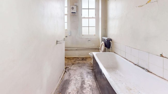 Flat 13 Block C Peabody Estate, Rodney Road, Elephant and Castle, London, SE17 1BE 1