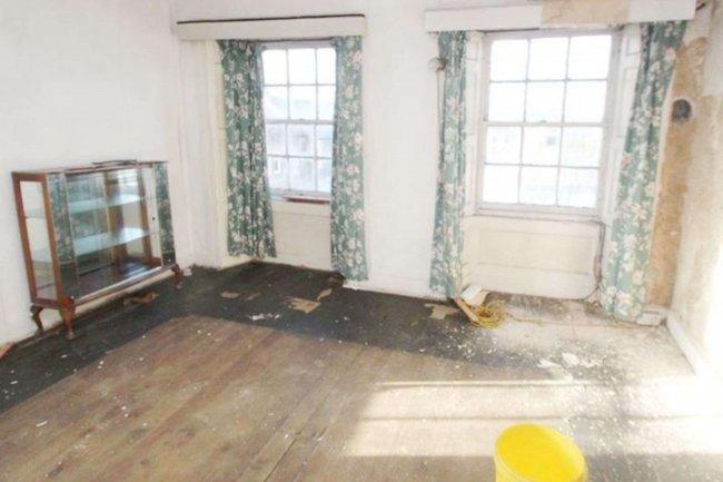 193 King Street, Former Hotel, Castle Douglas, DG7 1DZ 6