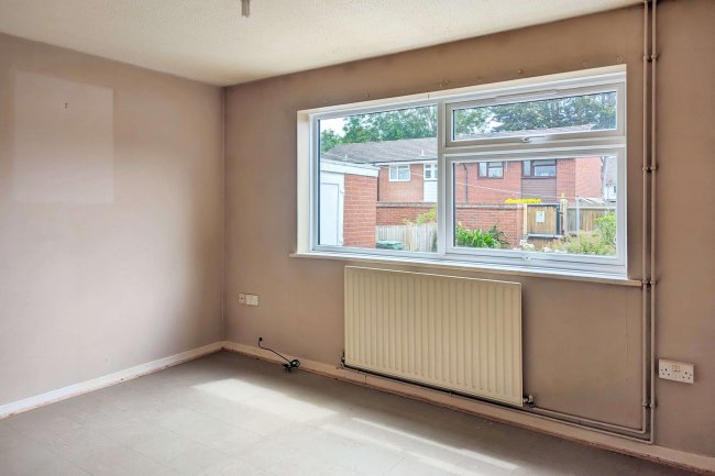 34 Lent Green Lane, Burnham, Slough, SL1 7AP 8