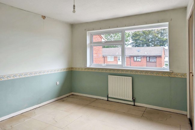 34 Lent Green Lane, Burnham, Slough, SL1 7AP 8