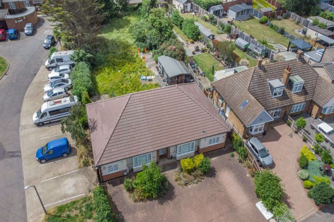 Park Villa, 23 Park Lane, South Ockendon RM15 4UB 3