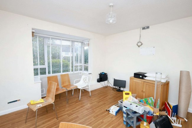 Park Villa, 23 Park Lane, South Ockendon RM15 4UB 3