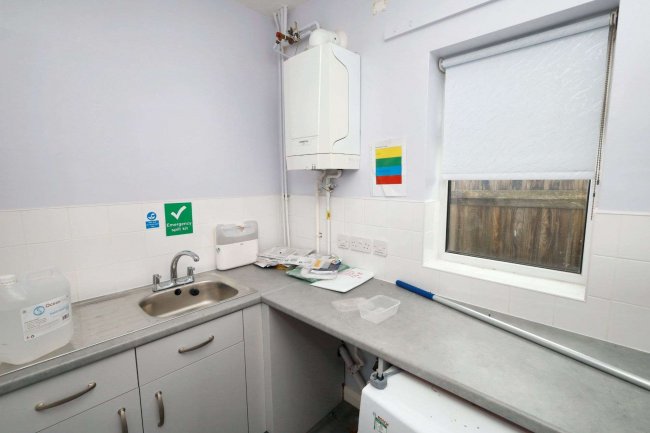 Park Villa, 23 Park Lane, South Ockendon RM15 4UB 3