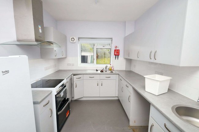 Park Villa, 23 Park Lane, South Ockendon RM15 4UB 3