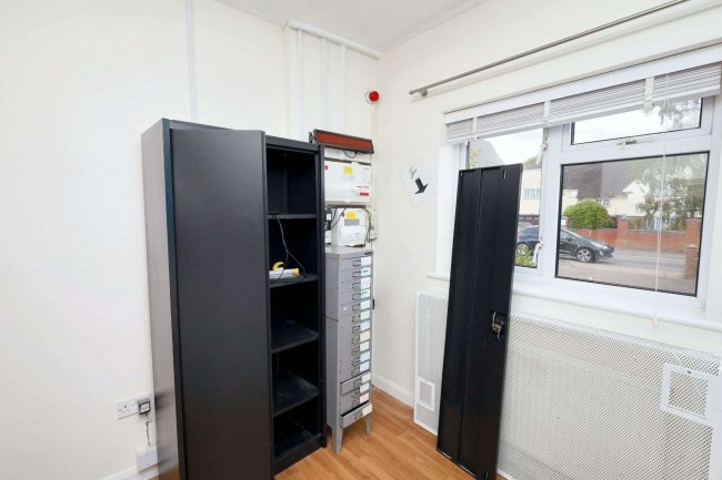 Park Villa, 23 Park Lane, South Ockendon RM15 4UB 3