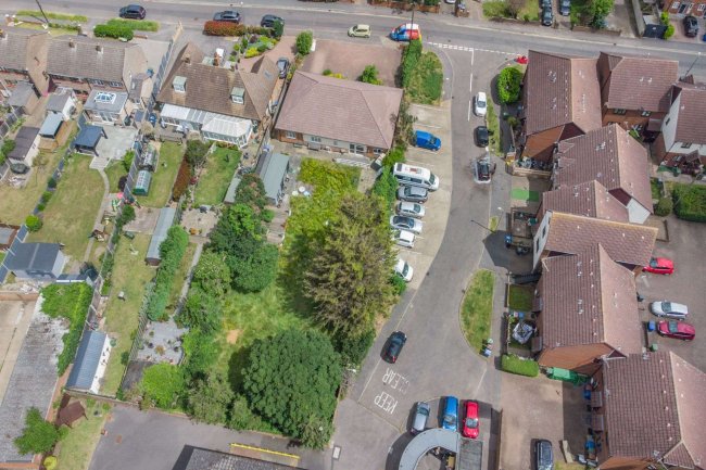 Park Villa, 23 Park Lane, South Ockendon RM15 4UB 3