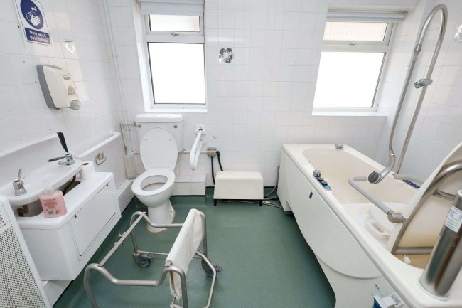 Park Villa, 23 Park Lane, South Ockendon RM15 4UB 3