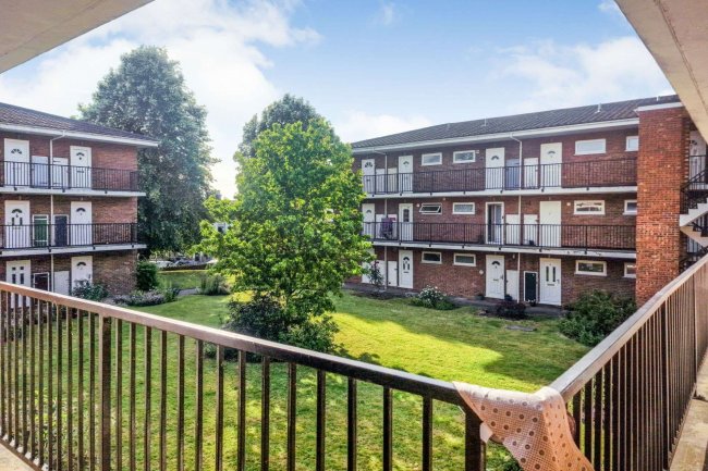 14b Elizabeth House, Alexandra Street, Maidstone, ME14 2BX 2