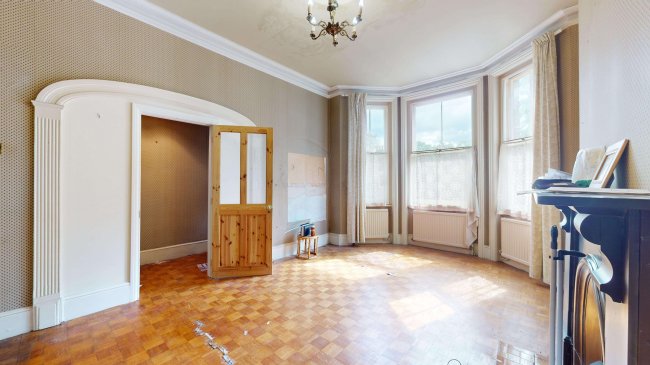 1 and 1A Branch Hill, Hampstead, London, NW3 7LT 4