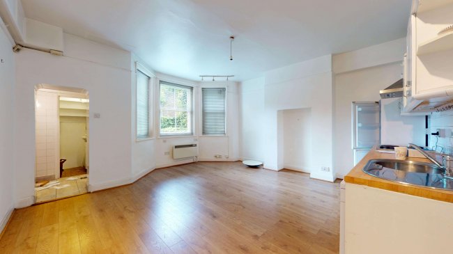 1 and 1A Branch Hill, Hampstead, London, NW3 7LT 4