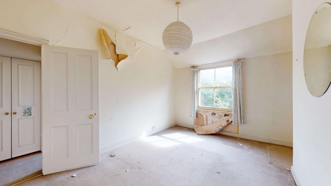 1 and 1A Branch Hill, Hampstead, London, NW3 7LT 4