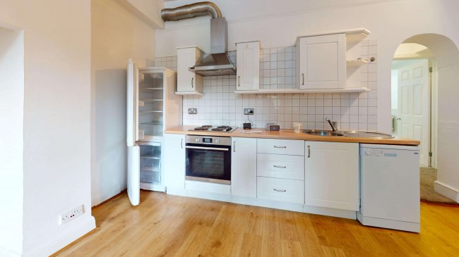 1 and 1A Branch Hill, Hampstead, London, NW3 7LT 4