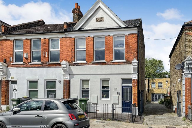 14 Muirkirk Road, Catford, London SE6 1BE 3