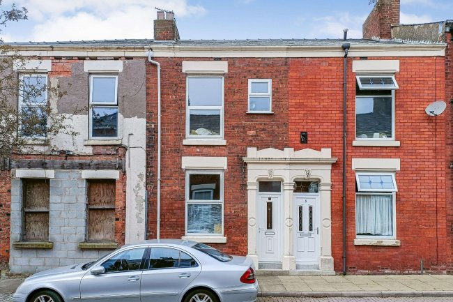 3 St David's Road, Preston, Lancashire, PR1 6NB 4