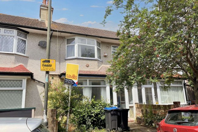 18 Gaston Road, Mitcham, Surrey CR4 2LD 5