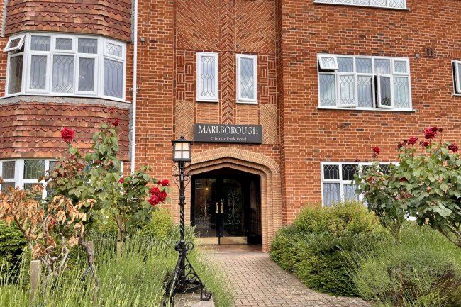 Flat 34 Marlborough House, 5 Inner Park Road, Wimbledon, London SW19 6DX 10