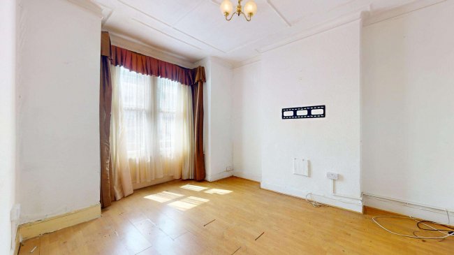 27 Esmond Road, Queens Park, London, NW6 7HF 7