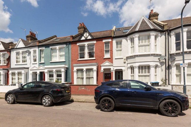 27 Esmond Road, Queens Park, London, NW6 7HF 7