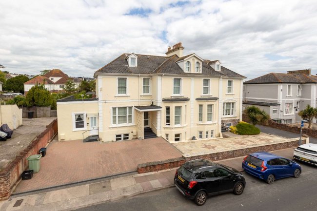 9 - 11 Elmsleigh Road, Paignton, Torbay, TQ4 5AX 3