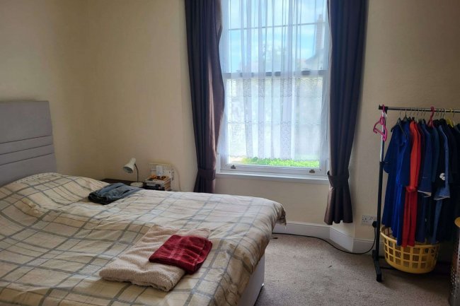 9 - 11 Elmsleigh Road, Paignton, Torbay, TQ4 5AX 3