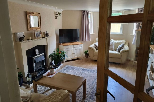 9 - 11 Elmsleigh Road, Paignton, Torbay, TQ4 5AX 3