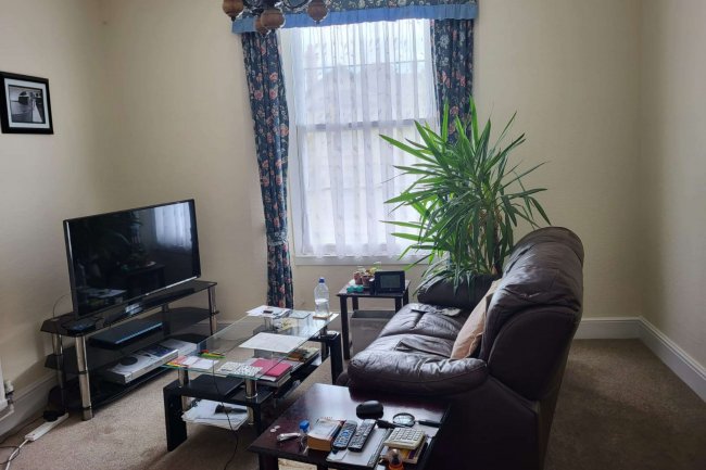 9 - 11 Elmsleigh Road, Paignton, Torbay, TQ4 5AX 3