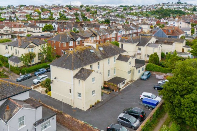 9 - 11 Elmsleigh Road, Paignton, Torbay, TQ4 5AX 3