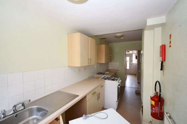 93 St Ives Road, Coventry CV2 5FY 9