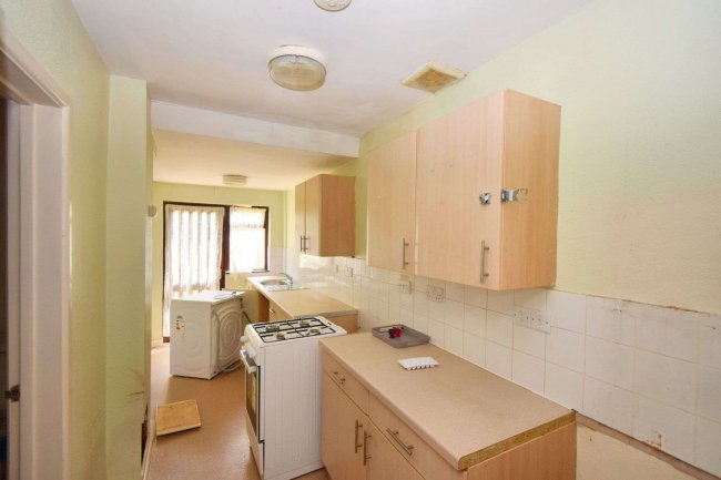 93 St Ives Road, Coventry CV2 5FY 9