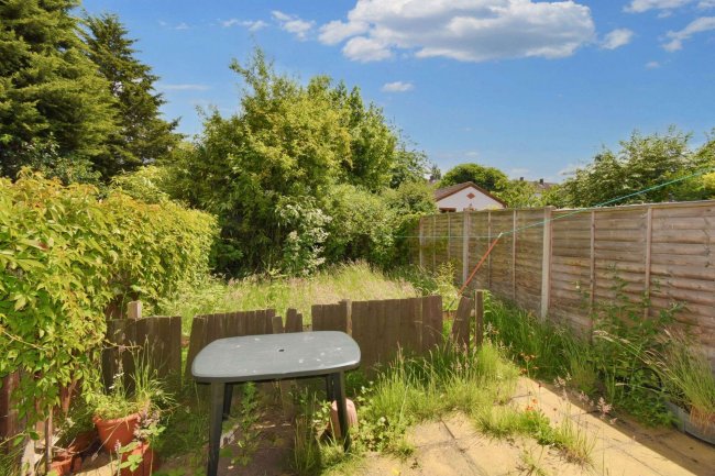 93 St Ives Road, Coventry CV2 5FY 9