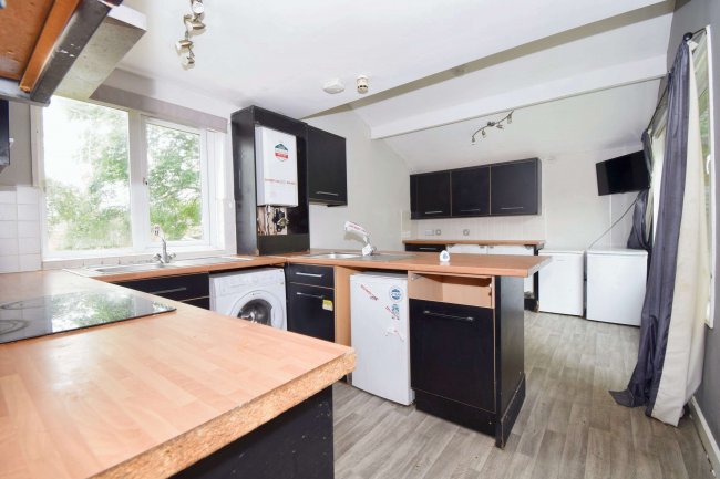 Unit 41, Norfolk Park Village, 200 Norfolk Park Road, Sheffield, South Yorkshire, S2 2UA 9