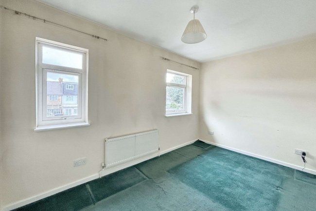 22 Broad Oak Close, Chingford, London, E4 9AX 10