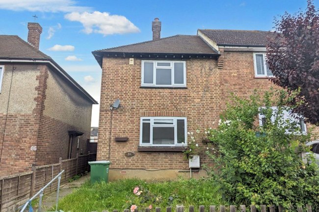 84 Ridge Way, Crayford DA1 3PS 1