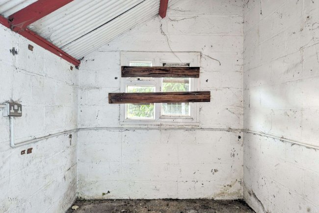 84 Ridge Way, Crayford DA1 3PS 1