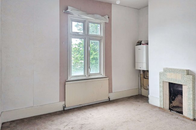 79 West Street, Bexleyheath, Kent, DA7 4BP 5