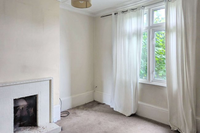 79 West Street, Bexleyheath, Kent, DA7 4BP 5