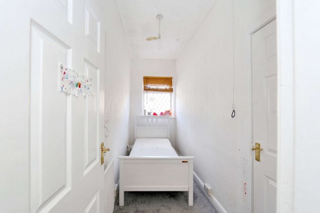 85 Eaton Street, Stoke-on-Trent, Staffordshire, ST1 2DW 7