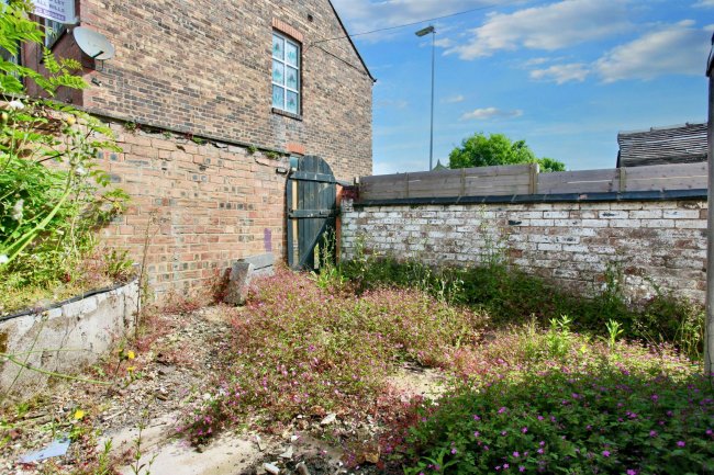 85 Eaton Street, Stoke-on-Trent, Staffordshire, ST1 2DW 7