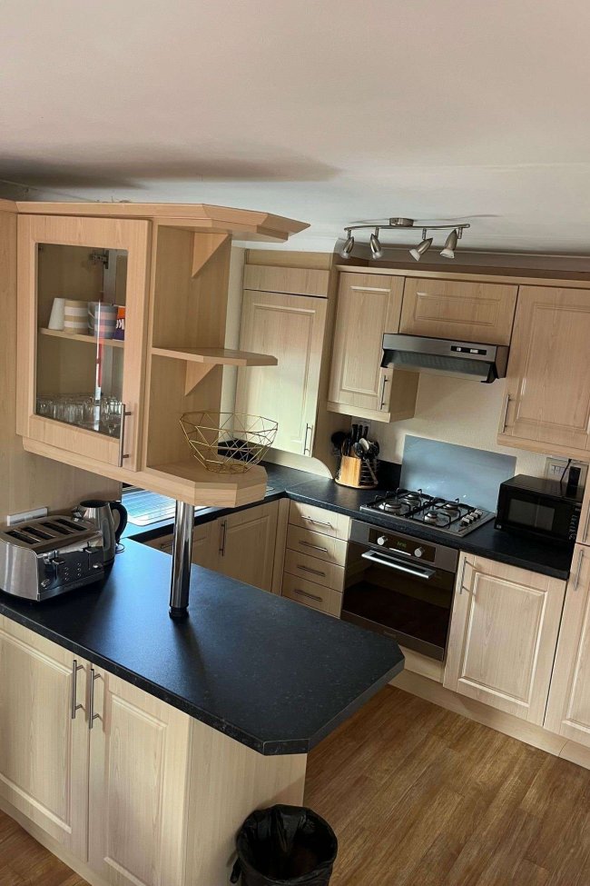 3 Wendy Lodge, Atlantic Bays Holiday Park, St. Merryn, Padstow, PL28 8PY 7