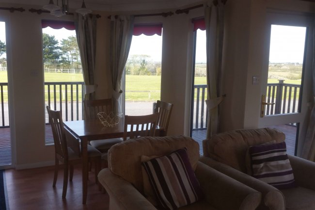 3 Wendy Lodge, Atlantic Bays Holiday Park, St. Merryn, Padstow, PL28 8PY 7