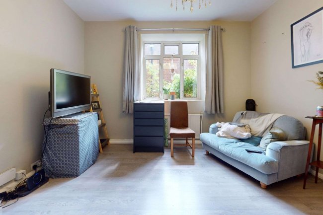 Flat 2, Millbrooke Court, Keswick Road, Putney London, SW15 2RA 4