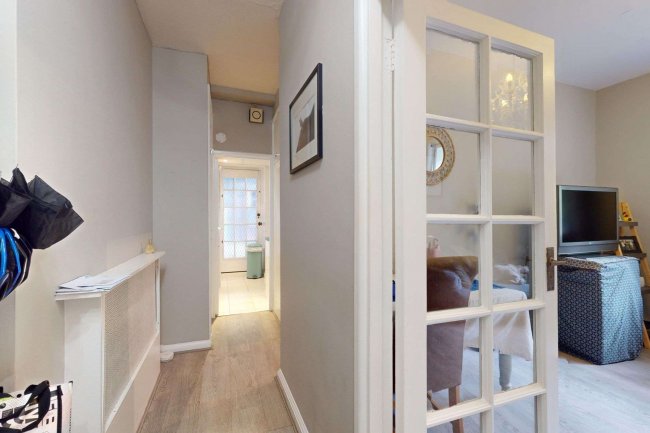 Flat 2, Millbrooke Court, Keswick Road, Putney London, SW15 2RA 4